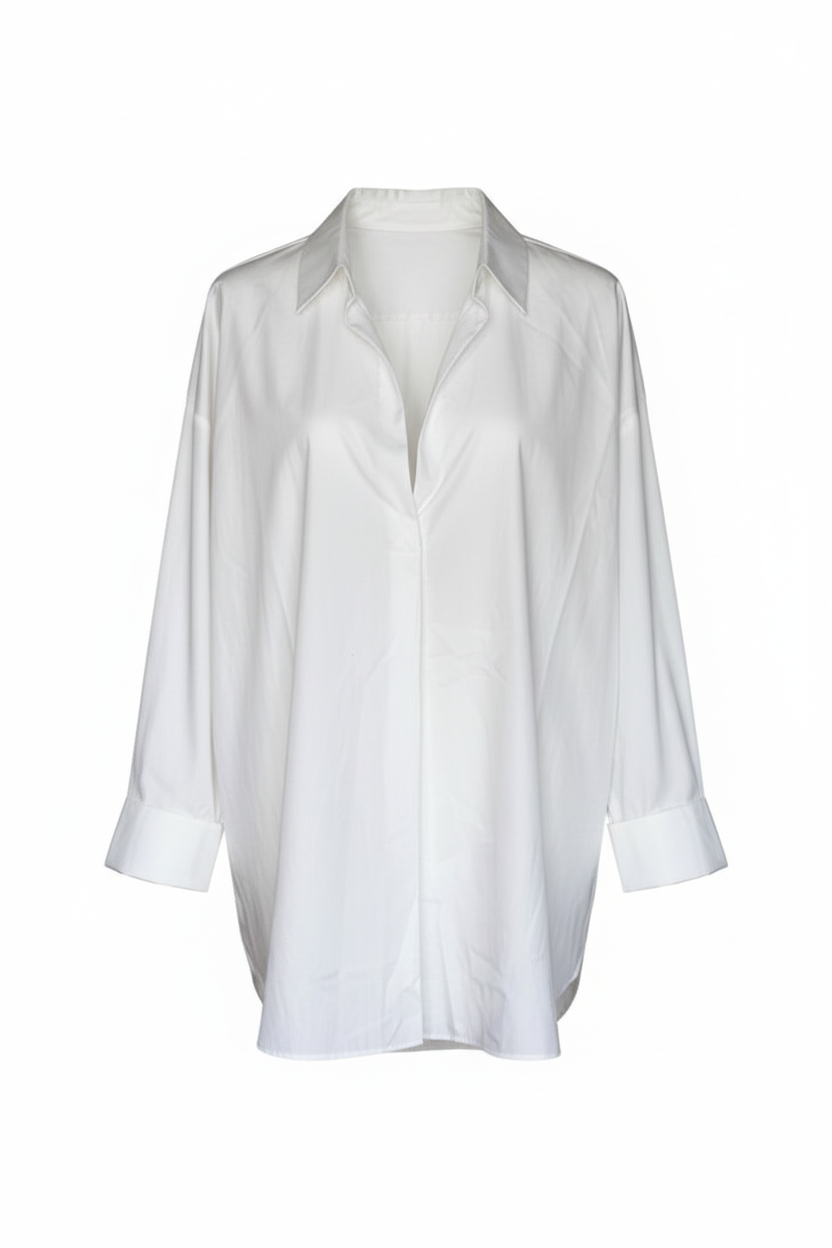 Premium Produktbild - Weiße Bluse optimiert